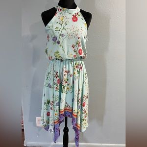 Ava & Yelly 
Floral prom Mock Neck Hankey Hem Dress size 16